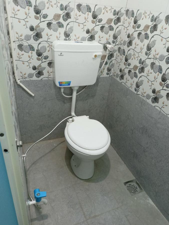 Baba Guest House Ujjain Esterno foto