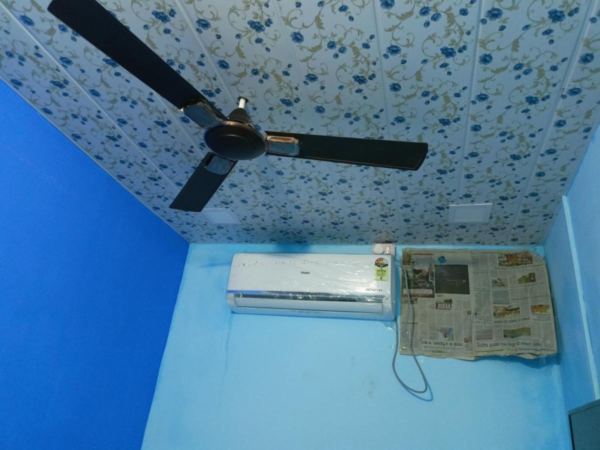 Baba Guest House Ujjain Esterno foto