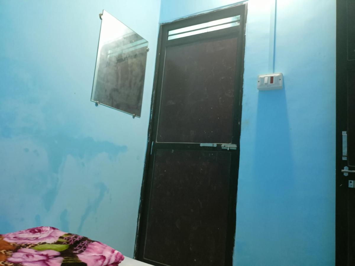 Baba Guest House Ujjain Esterno foto